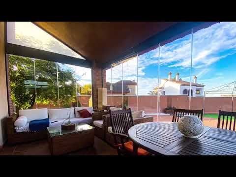 Porches acristalados: diseño funcional y versátil