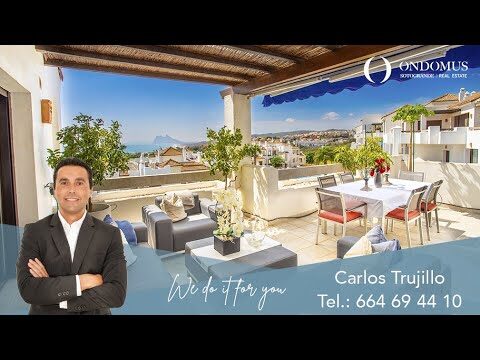 Áticos con Cine al Aire Libre: Espacios Óptimos y Confortables